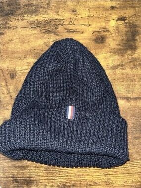 Tommy Hilfiger Dark Blue Ribbed Knit Beanie